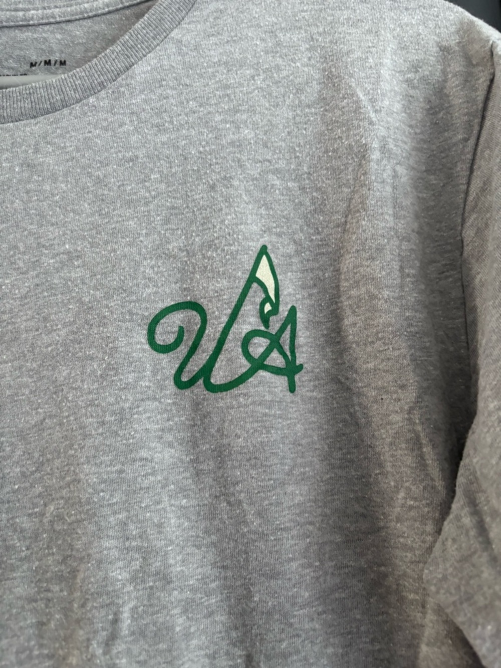 Under Armour Light Gray Heather Short Sleeve Tee with Green Chest Logo - Picture 2 of 4
